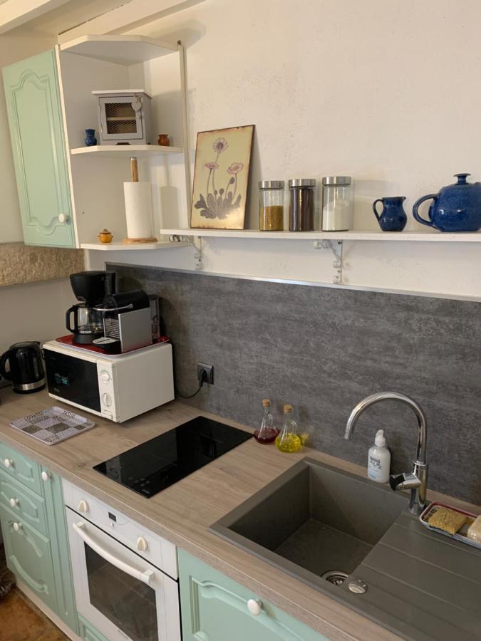 Appartement De Charme Dans Le Coeur Historique D'Uzès Exterior foto