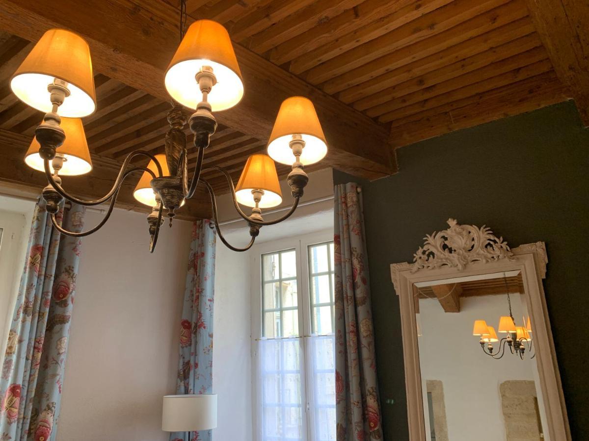 Appartement De Charme Dans Le Coeur Historique D'Uzès Exterior foto