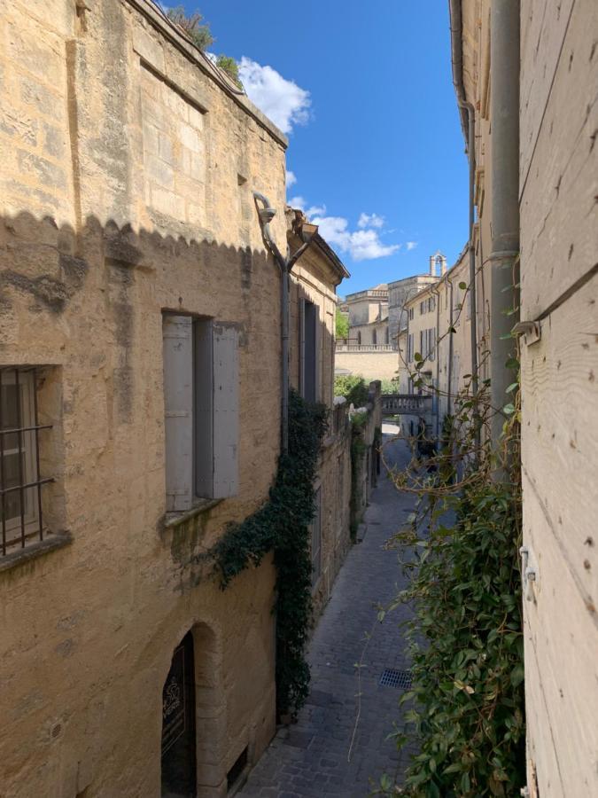 Appartement De Charme Dans Le Coeur Historique D'Uzès Exterior foto